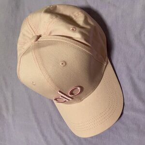 ALO YOGA OFF-DUTY CAP BRAND NEW